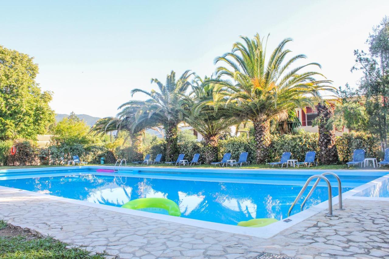 Happy Camp Mobile Homes In Karda Beach Camping Corfu  Εξωτερικό φωτογραφία
